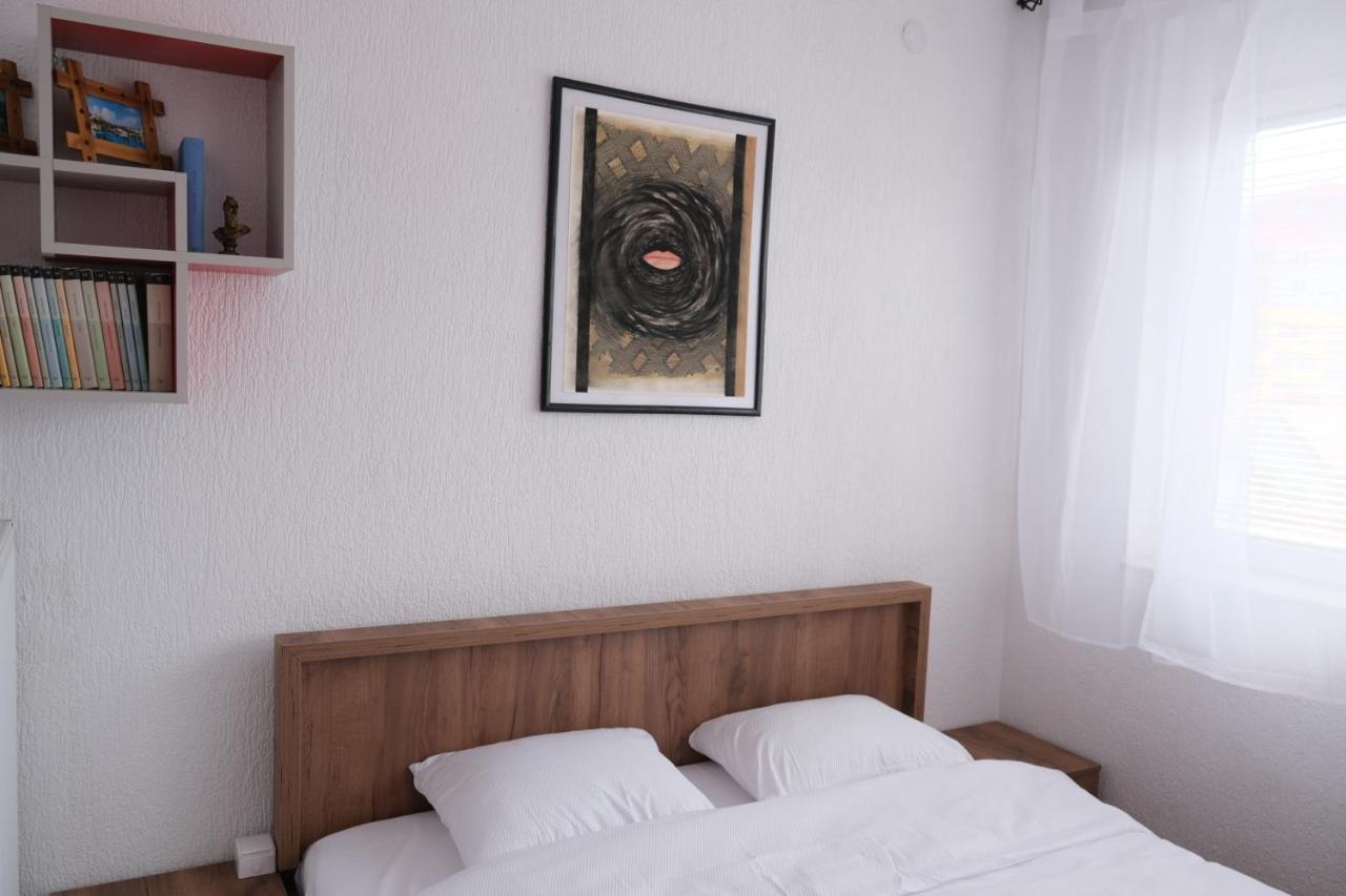 Zogu Apartments - Downtown Pristina Extérieur photo